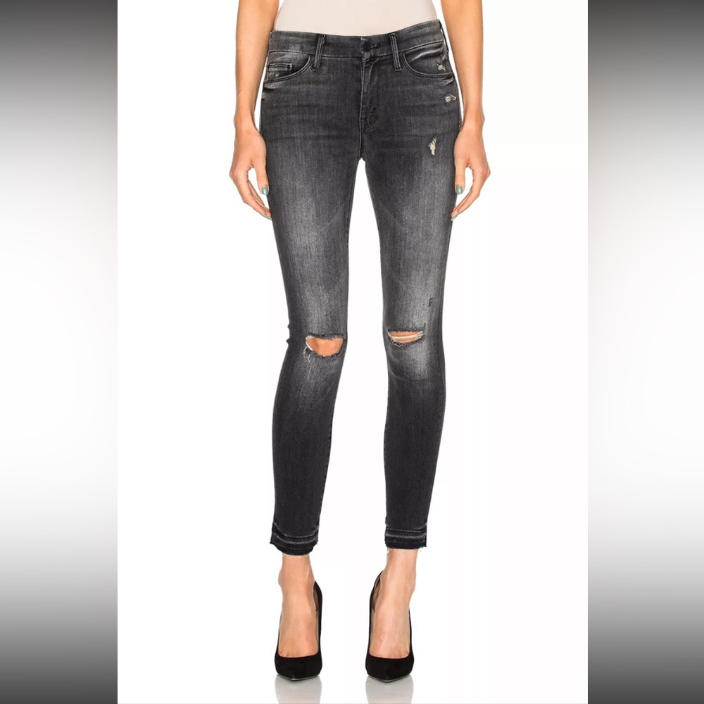 MOTHER (celebrity worn)- The Undone Hem Looker Ankle in Stealing Shadows Size 26